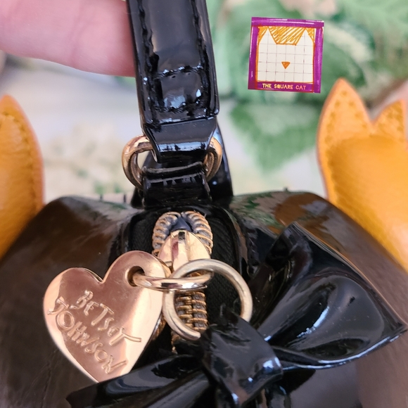 MR. Bond the ADORABLE PENGUIN! cute BJ wristlet! - Picture 8 of 13